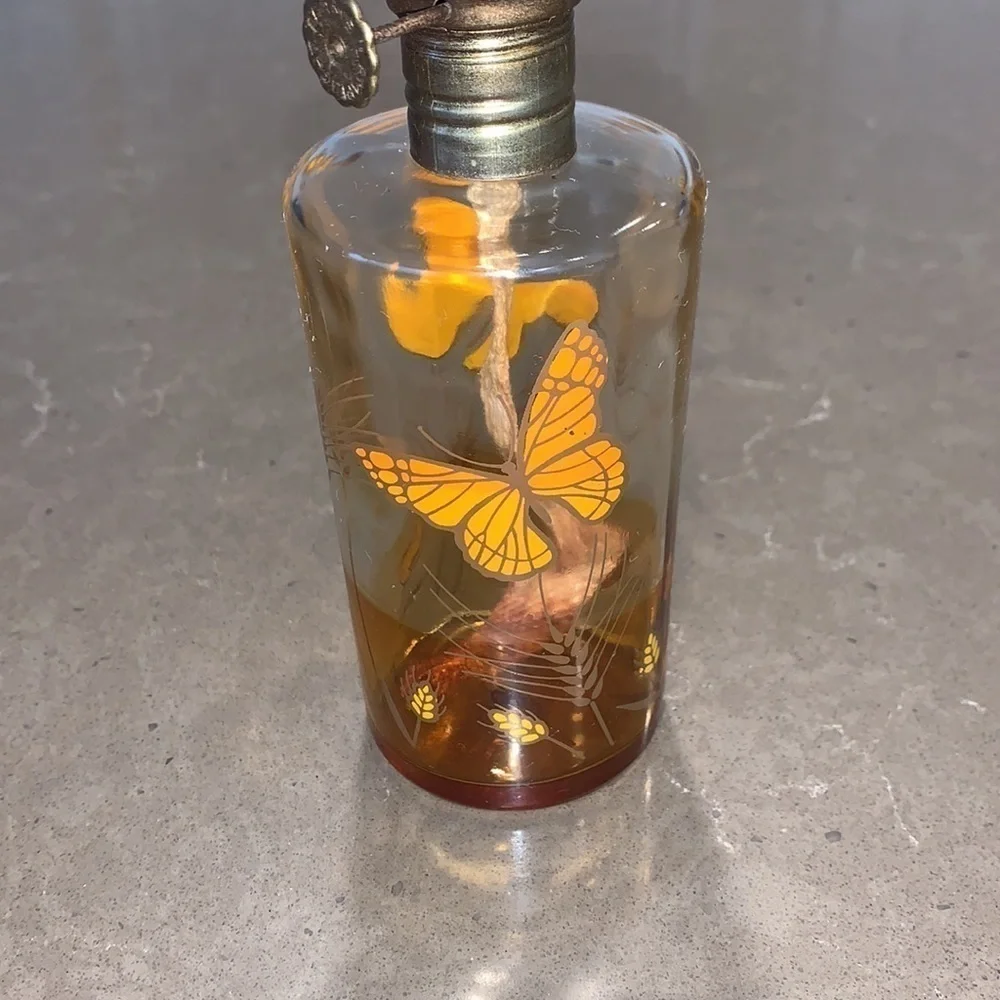 Vtg Lamplight Farms Glass Butterfly Oil Lamp 10”